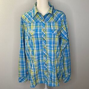 Cabela’s XPG insect defense button up shirt.  Size Medium.
